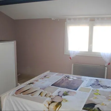 Maison De 3 Chambres Avec Jardin Clos Et Wifi A