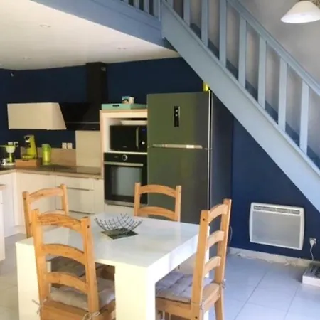 펜션 Maison De 3 Chambres Avec Jardin Clos Et Wifi A *
